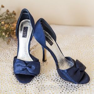 RSVP Navy Satin Dress Heels sz 7.5